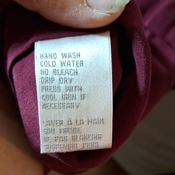 Jones New York Burgundy Long Sleeve Shirt (Can133) - Picture 5 of 7